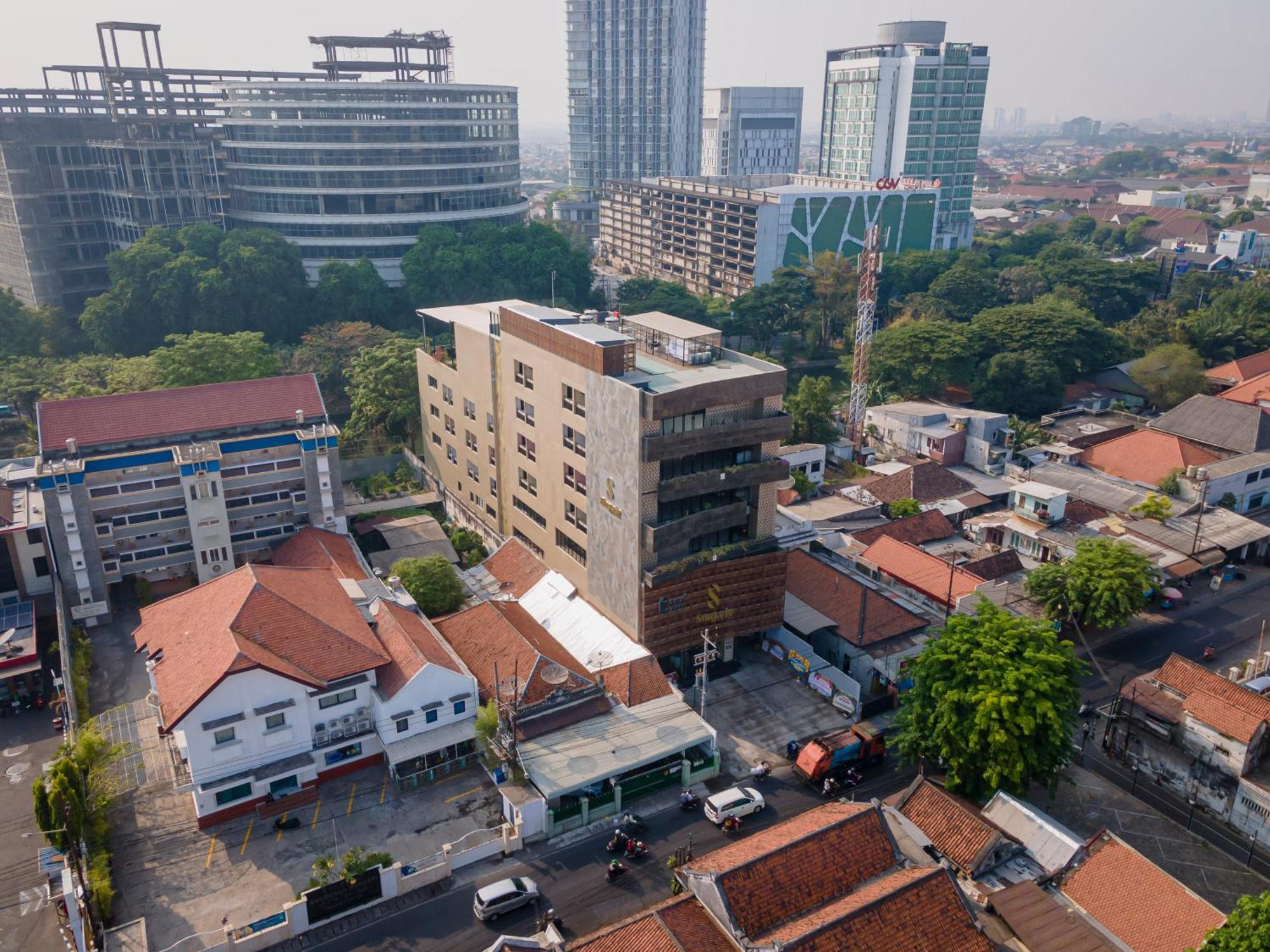 Stay.Vie Hotel Surabaya Exterior foto